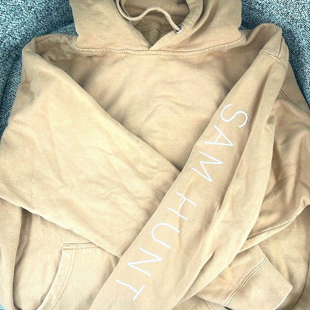 Tan Sam Hunt hooded sweatshirt. Gently worn. Size L Hoodie